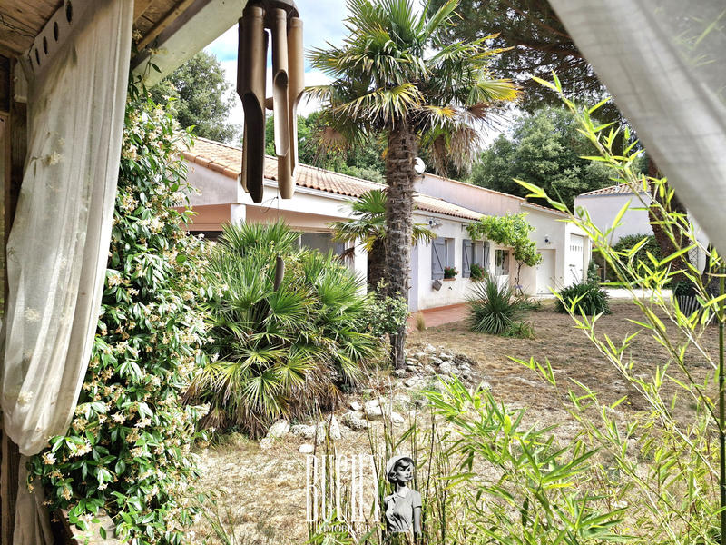 Maison - 194 m² - 10 pièces