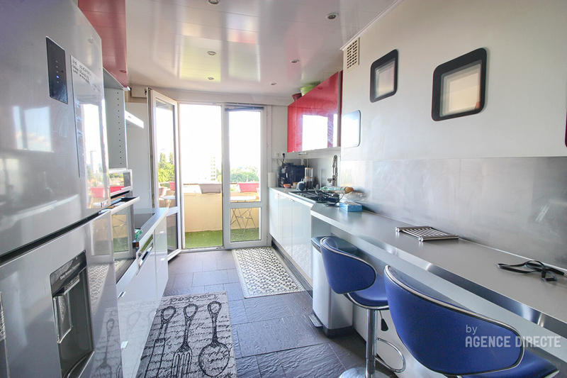 Appartement - 98 m² - 5 pièces