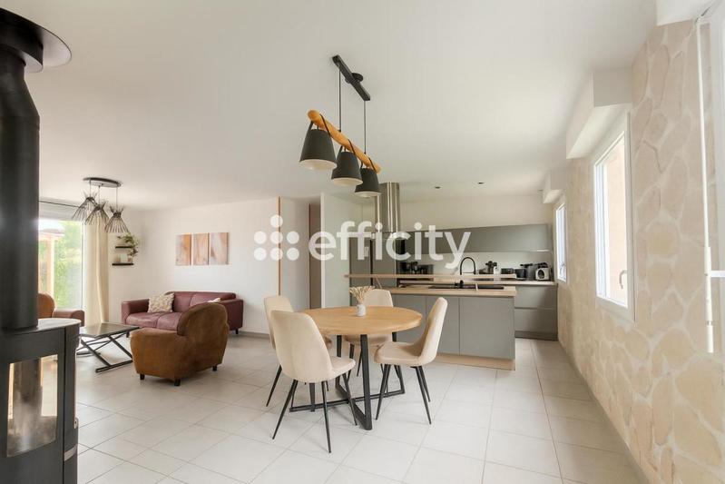 Pavillon - 97 m² - 5 pièces