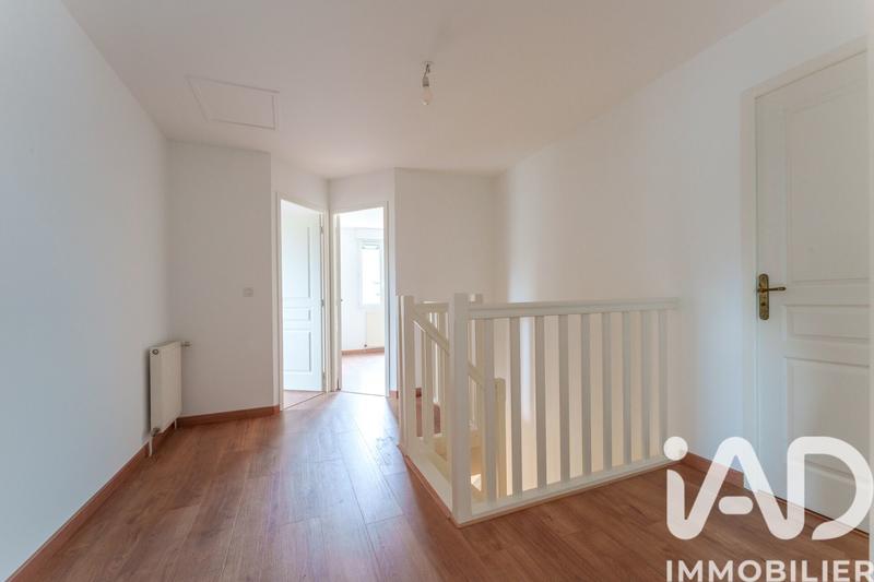 Maison - 240 m² - 8 pièces