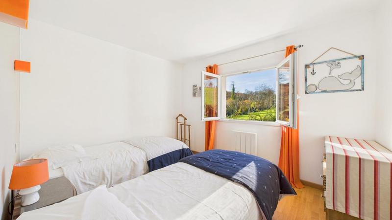 Maison - 355 m² - 14 pièces