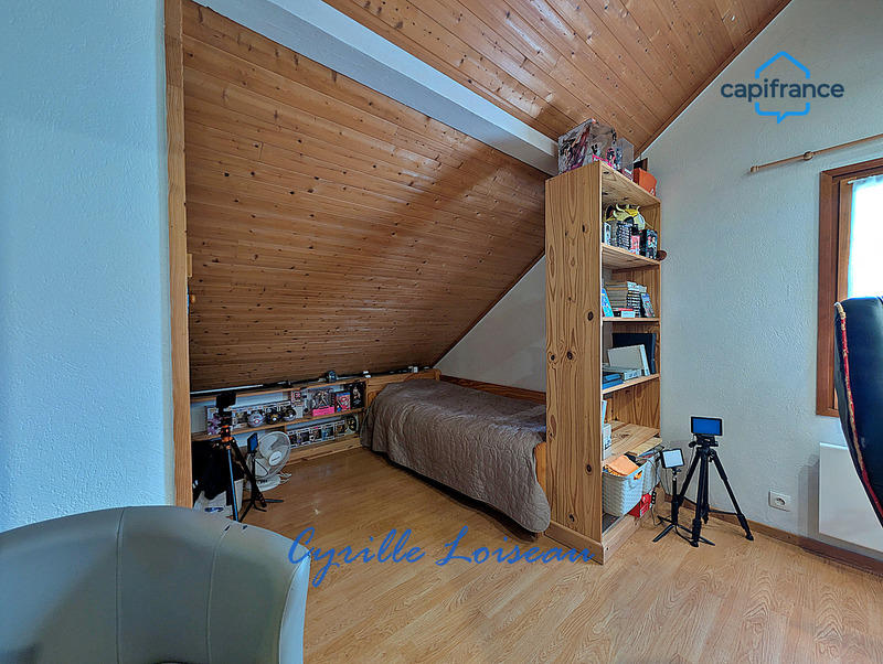 Maison - 172 m² - 12 pièces