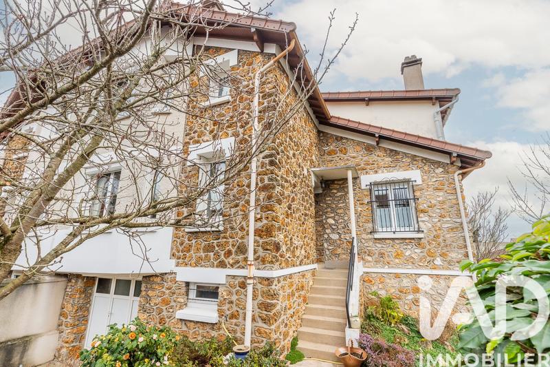 Maison - 93 m² - 5 pièces