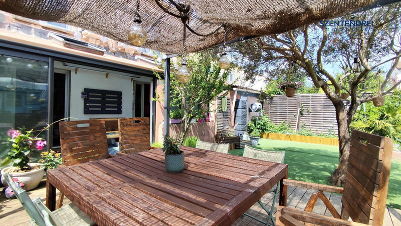 Maison traditionnelle - 100 m² - 5 pièces