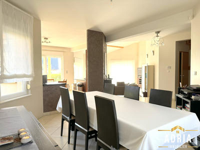 Maison - 196 m² - 7 pièces