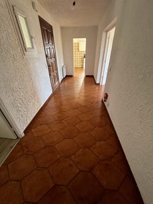 Appartement - 97 m² - 3 pièces