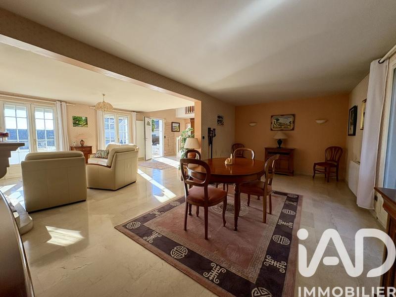 Maison - 134 m² - 5 pièces