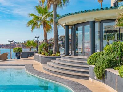 Villa - 224 m² - 5 pièces