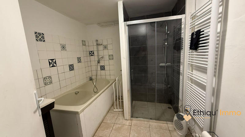 Maison - 102 m² - 4 pièces