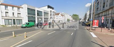 Local commercial - 311 m²