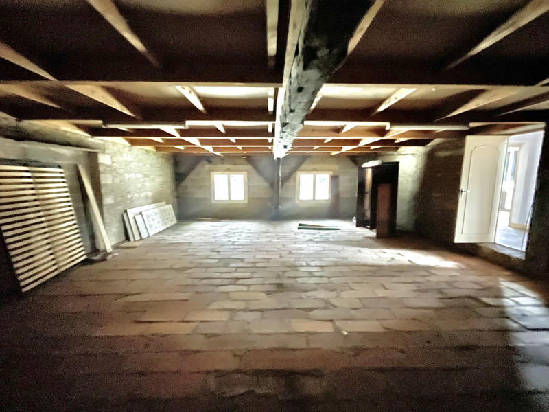 Maison - 170 m² - 8 pièces