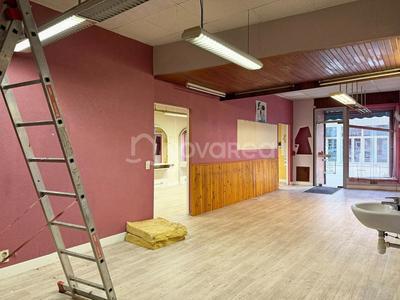 Local commercial - 89 m² - 3 pièces