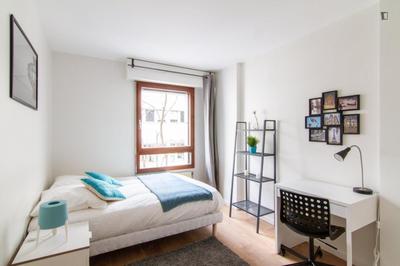 Chambre - 13 m² - 5 pièces