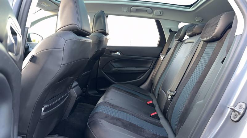 Peugeot 308 1.5 BlueHDi 130 Eat8 Tech Edition