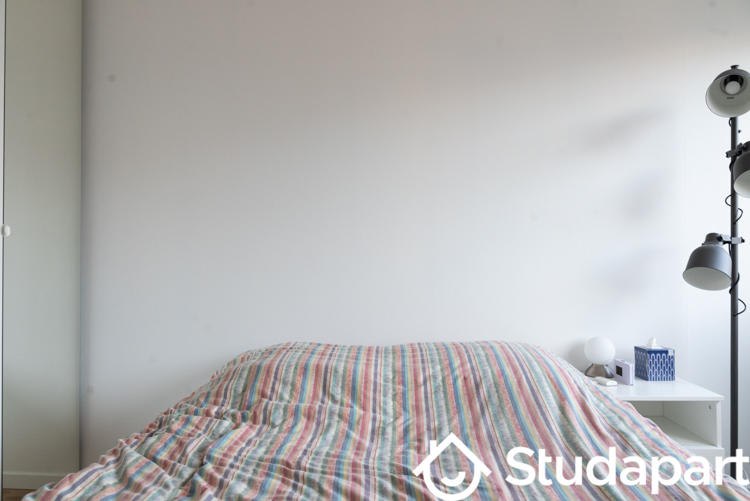 Chambre - 10 m² - 1 pièce