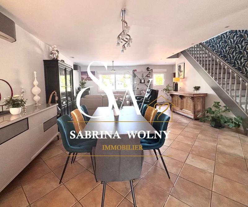 Maison de village - 195 m² - 6 pièces