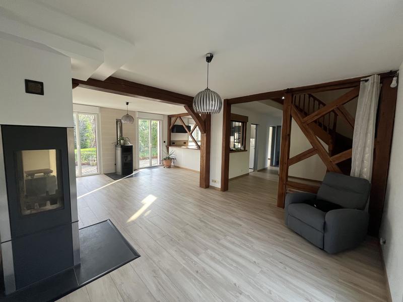 Maison - 158 m² - 6 pièces