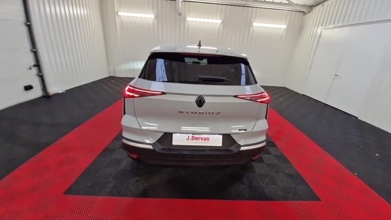 Renault Symbioz techno E-Tech full hybrid 145