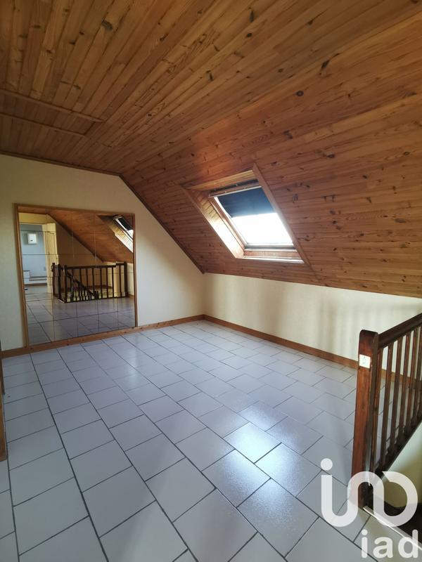Maison - 217 m² - 8 pièces