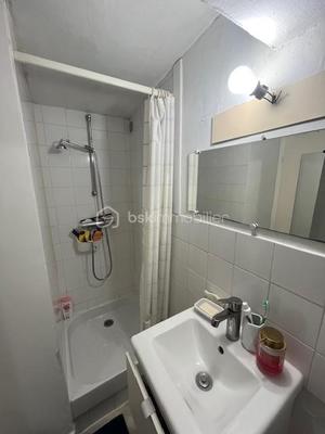 Studio - 18 m² - 1 pièce