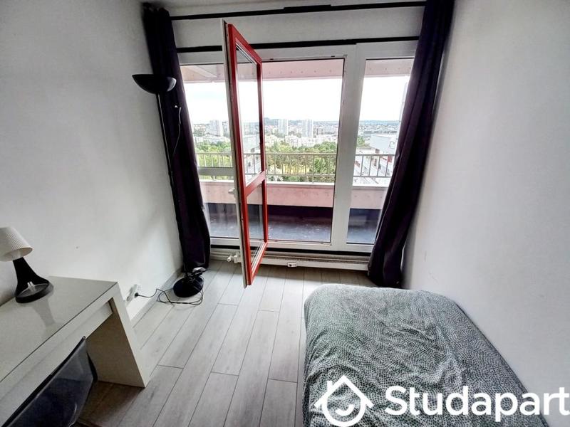 Chambre - 11 m² - 1 pièce