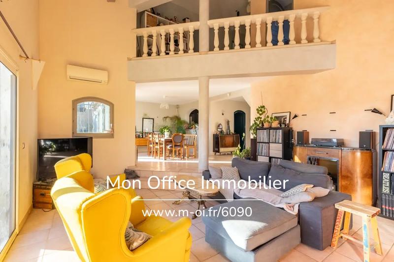 Maison - 165 m² - 6 pièces