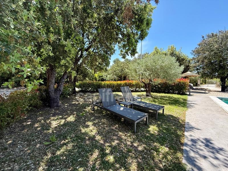 Maison - 235 m² - 8 pièces