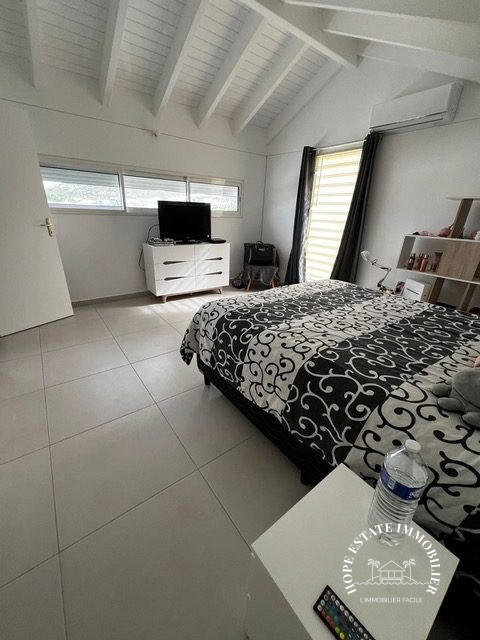 Villa - 105 m² - 4 pièces