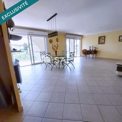 Appartement - 95 m² - 3 pièces