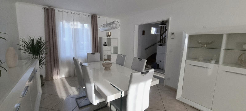 Maison - 96 m² - 5 pièces