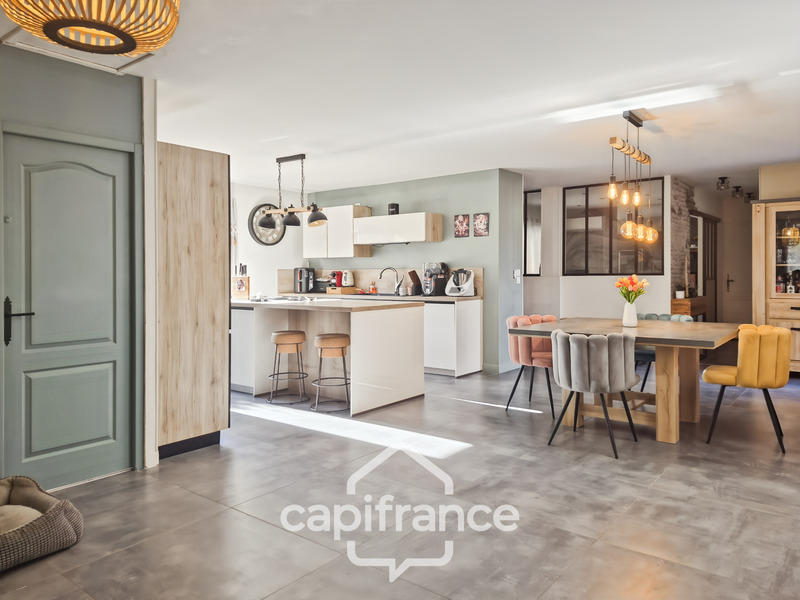 Villa - 160 m² - 8 pièces