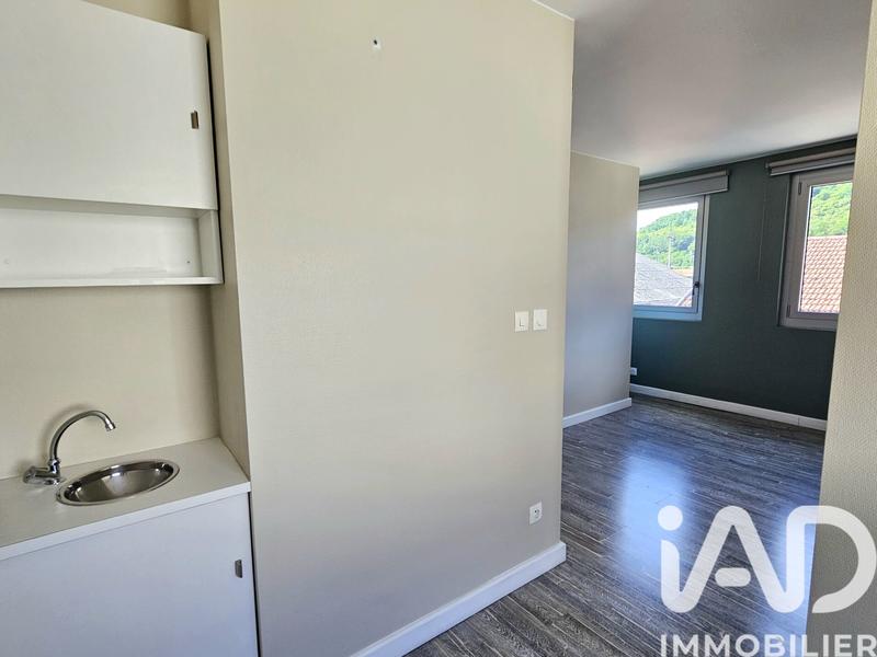 Appartement - 187 m² - 6 pièces