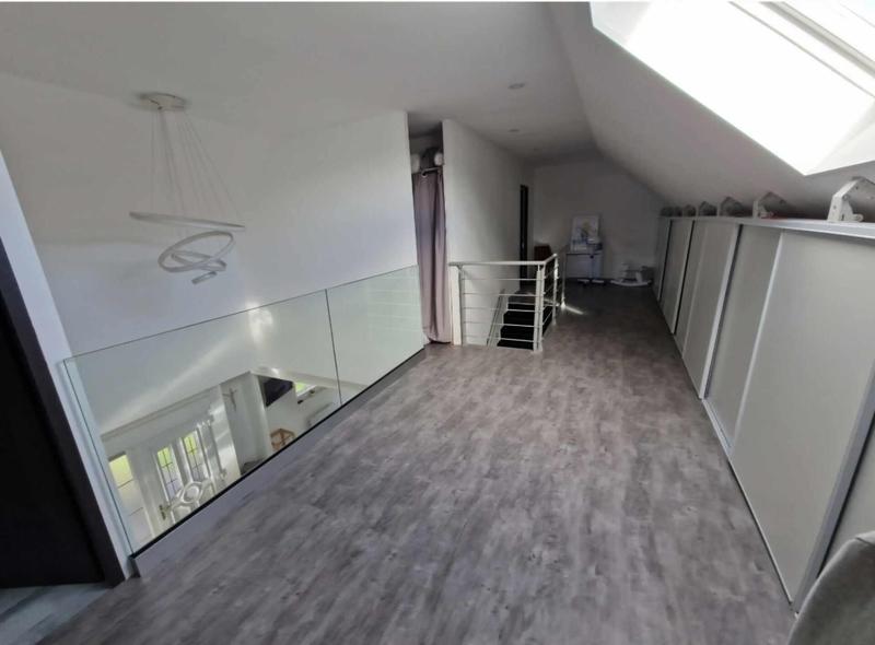 Maison - 170 m² - 5 pièces