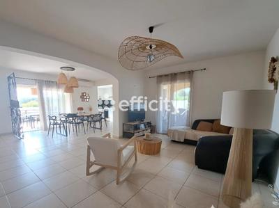 Maison - 185 m² - 7 pièces