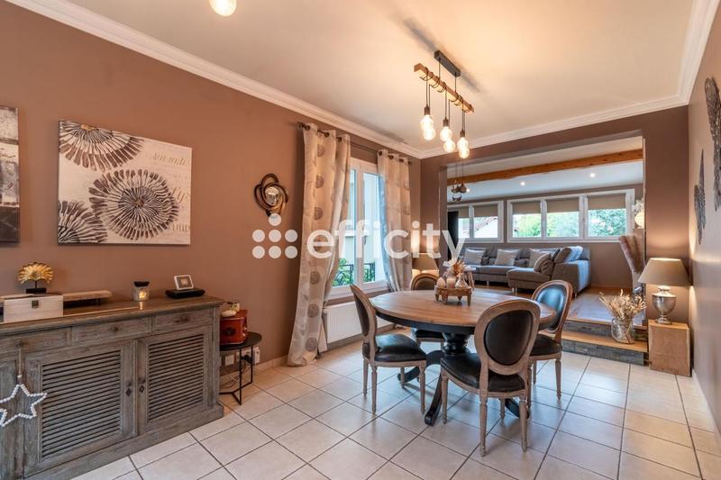 Pavillon - 137 m² - 6 pièces