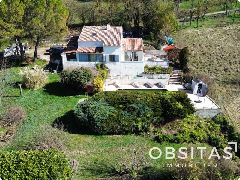 Maison - 140 m² - 7 pièces