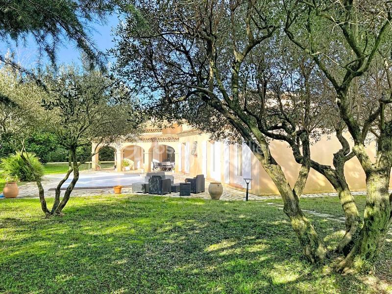 Maison de campagne - 180 m² - 7 pièces