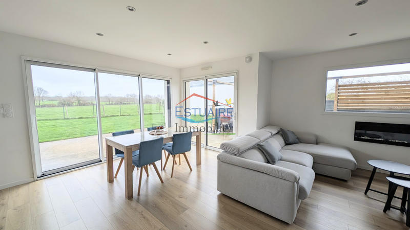 Maison contemporaine - 94 m² - 5 pièces