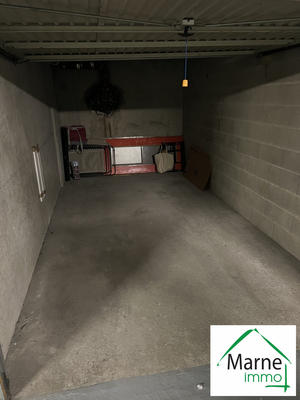 Parking / Garage - 13 m²