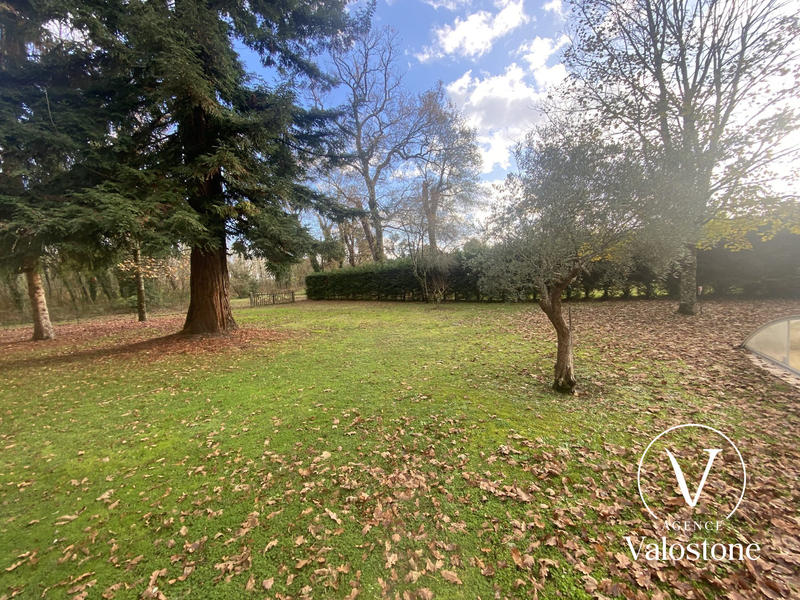 Maison - 181 m² - 8 pièces