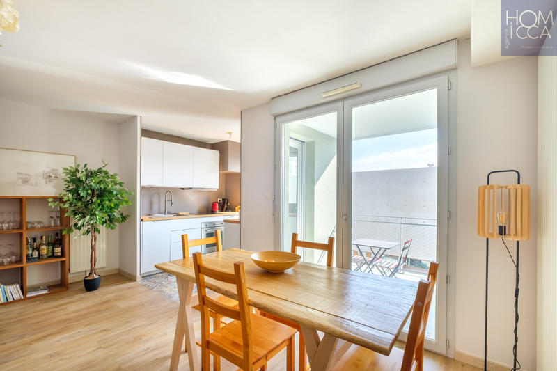 Appartement - 61 m² - 3 pièces