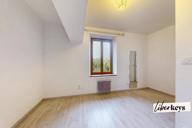 Appartement - 166 m² - 6 pièces