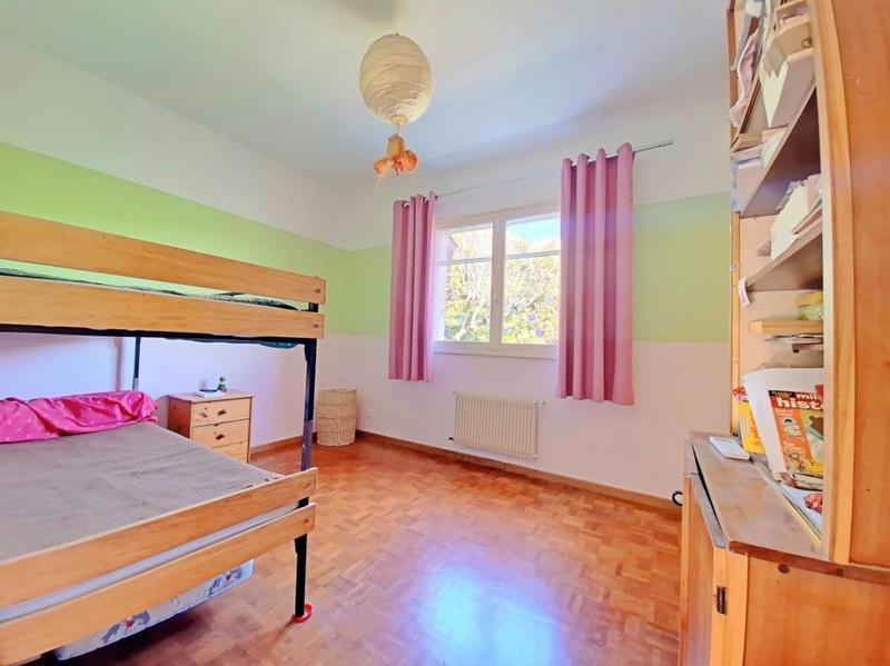 Maison - 209 m² - 8 pièces