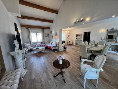 Maison - 125 m² - 4 pièces