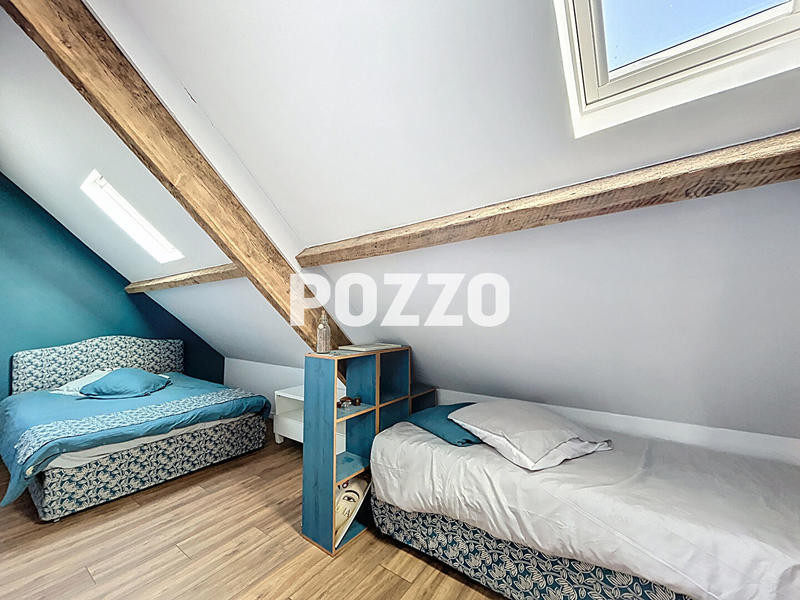 Maison - 192 m² - 9 pièces