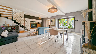 Maison - 186 m² - 6 pièces