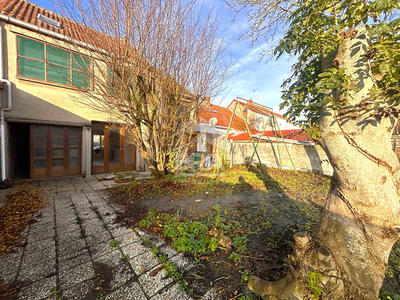 Maison - 139 m² - 12 pièces