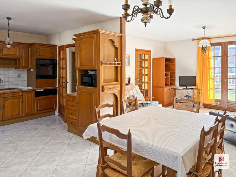 Maison - 92 m² - 6 pièces