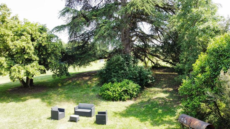 Maison en pierre - 253 m² - 10 pièces