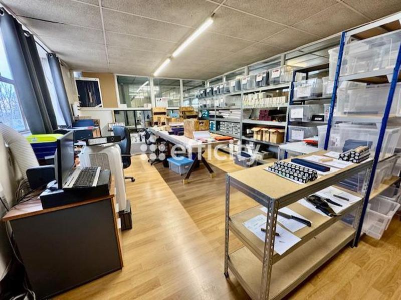 Bureau - 540 m² - 8 pièces